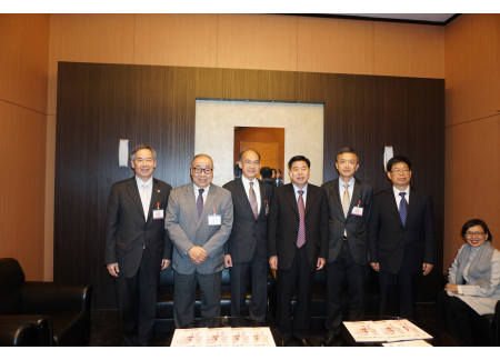 3工總領導與廣東省原省長黃華華(右三)合照