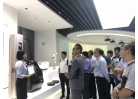 参观美的展示厅