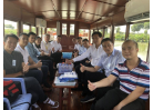 乘船游览华阳湖